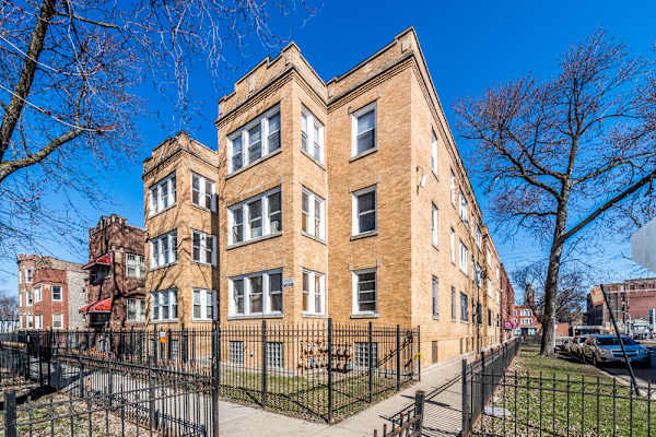 5100-04 W Monroe St property